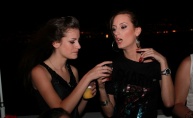 Party na brodu kluba Boa