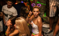 Oduševljenje NEON Partyem u clubu Jungle