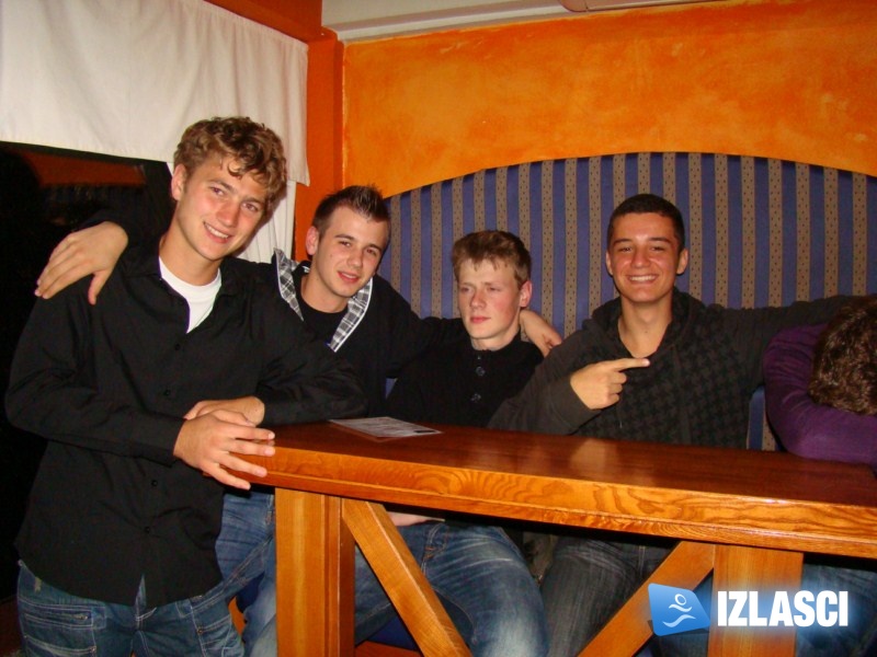 Jedna bira, dve biri, tri biri ću ja popit... a ki će ih platit? Discotheque Kukuriku