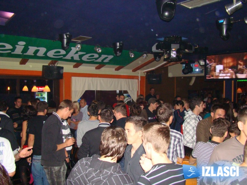 Jedna bira, dve biri, tri biri ću ja popit... a ki će ih platit? Discotheque Kukuriku