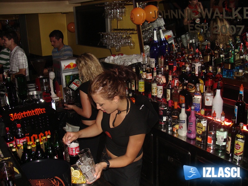 DJ Sale 4 Love uz Jeger napunio Johnnie bez dima
