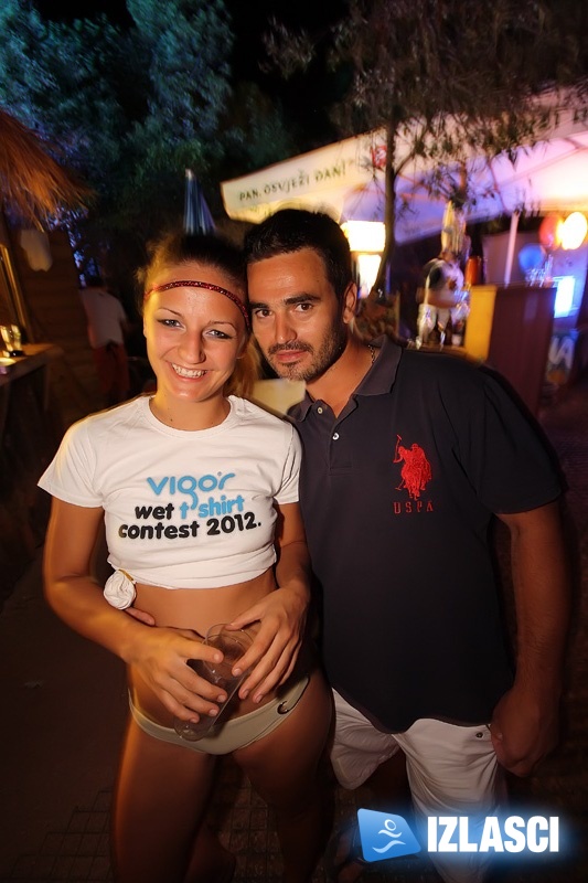 Zeppelin Beach Bar