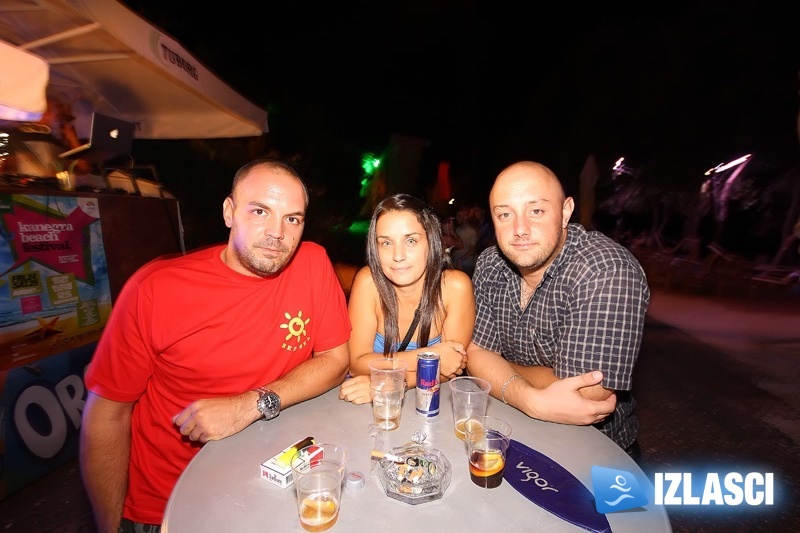 Zeppelin Beach Bar