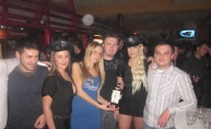 Ballantine's party u Frankopanu, Dugo selo