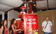 Captain Morgan i njegove zgodne hostese poharali Macumbu