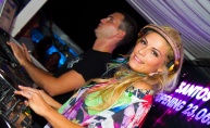 Niki Belucci @ Santos beach bar