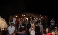 Barracuda Beach Bar u znaku zgodnih cura 