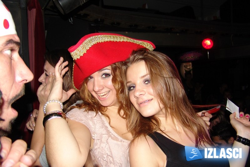 Aquarius club, novi dom captain Morgana