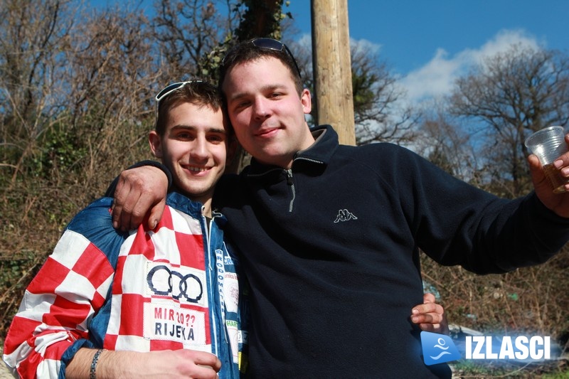 Jubilarni 20. Maškarani auto-rally Pariz Bakar