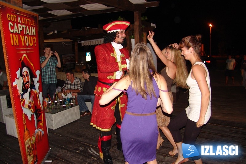 Captain Morgan party u Kaleta baru u Starigradu