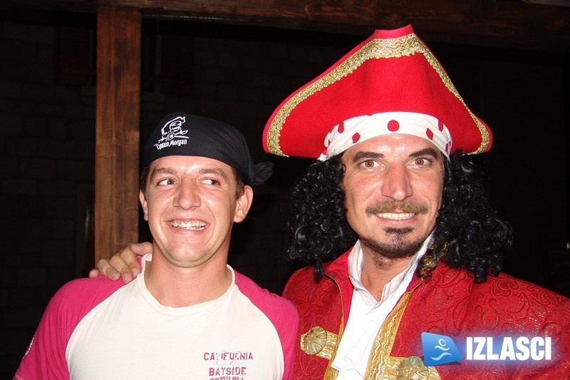 Captain Morgan party u Kaleta baru u Starigradu