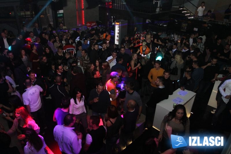 Veliki cocktail party u prekrasnom prostoru Garage ultra lounge