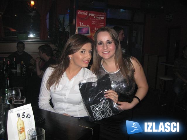 BRL (Badel rakije i likeri) party u caffe baru Azzuro, Sibinj