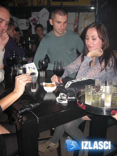 BRL (Badel rakije i likeri) party u caffe baru Azzuro, Sibinj