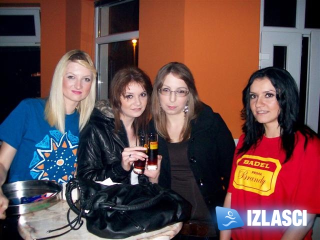 Badel Prima Brandy party u Caffe baru In, Komletinci