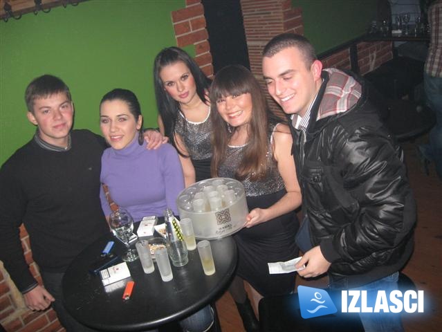 BRL (Badel rakije i likeri) party u caffe baru Jack, Požega