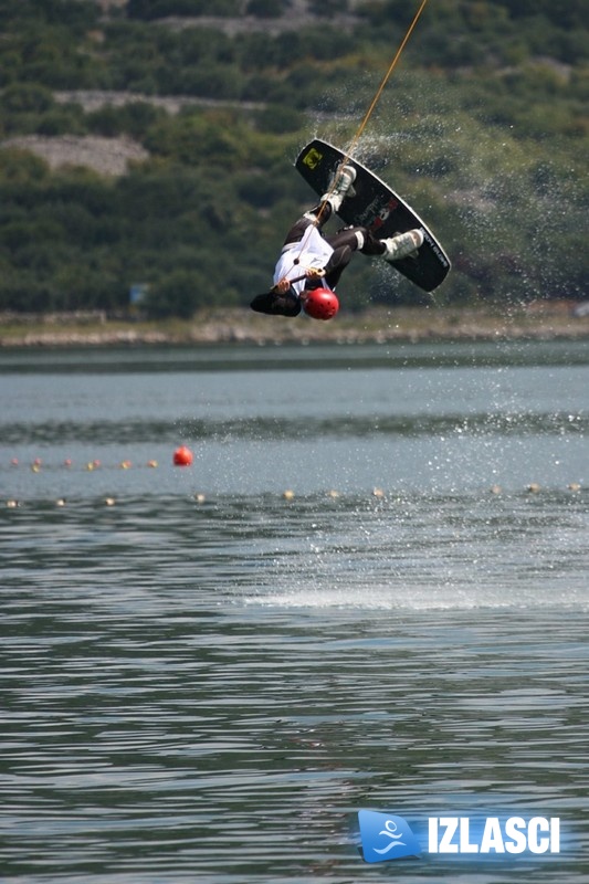 Otok Krk zaposjeli ljubitelji wakeboardinga, skatea i graffita- Cable Krk Jam