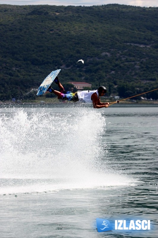 Otok Krk zaposjeli ljubitelji wakeboardinga, skatea i graffita- Cable Krk Jam