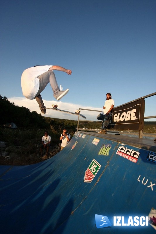 Otok Krk zaposjeli ljubitelji wakeboardinga, skatea i graffita- Cable Krk Jam