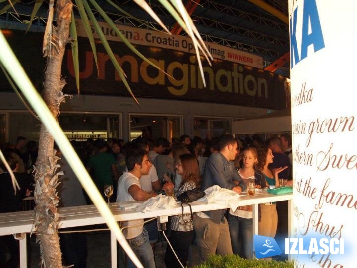 Absolut Greyhound UMAGINATION w. Axwell, Chuckie, Koyu