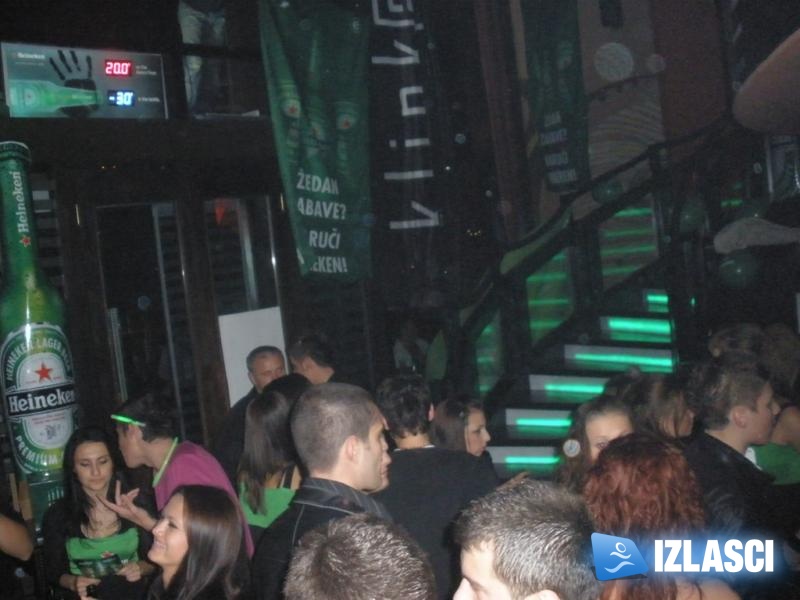 Heineken party okupio velik broj znatiželjnika u caffe baru Alter Ego u Slavonskom Brodu