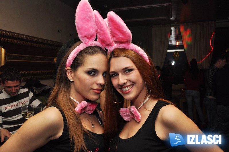 Playboy party u Maat baru