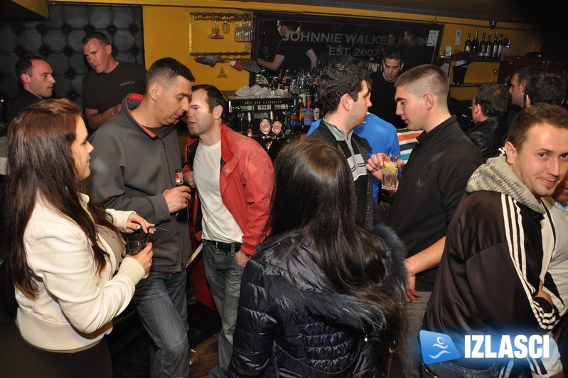 Subota u Johnnie Walker pubu